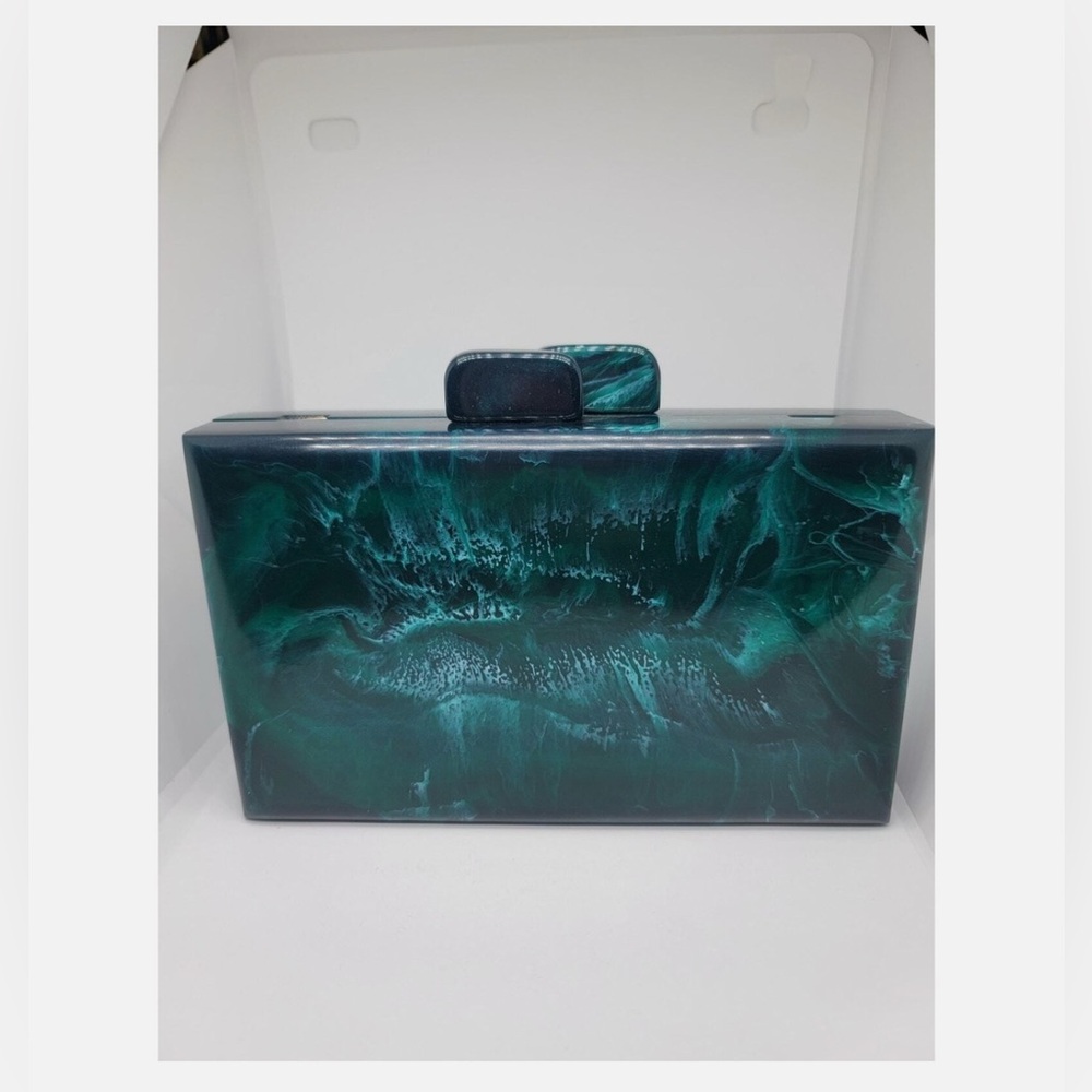 Ramla ~ Emerald Marble Resin Purse ~ handmade ~ NWOT